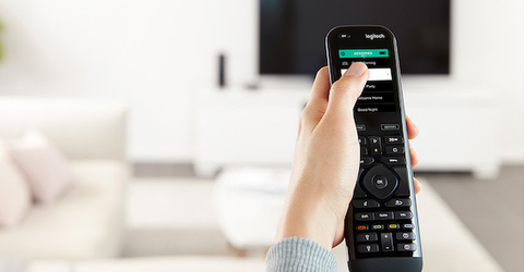 Smart Remote Control là gì? Có ưu nhược điểm gì? Có nên mua không?