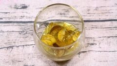  2 cách làm tắc (quất) ngâm đường phèn và đường kính đơn giản tốt cho họng 