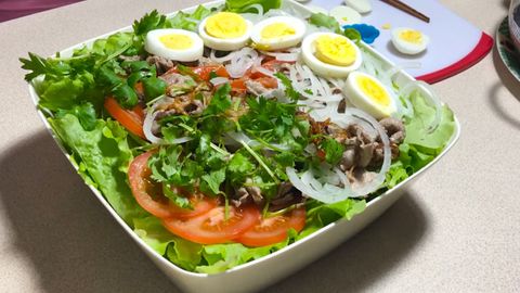 Cách làm salad bò trứng cực ngon và lạ vị cho bữa cơm gia đình
