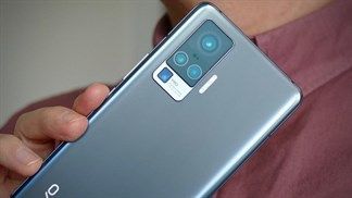Lộ ảnh render Vivo V20 với thiết kế mặt sau giống Vivo X50 Pro, màn hình xuất hiện lỗ bấm hình viên thuốc chứa camera selfie kép