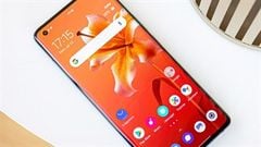  Một smartphone thuộc dòng Vivo X60 lộ ảnh chụp thực tế với màn hình đục lỗ, cạnh viền cong tràn thác nước 