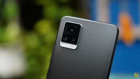 Đánh giá chi tiết Vivo V20: Nâng cấp camera và cấu hình mạnh hơn, thiết kế mỏng nhẹ với pin trâu kèm sạc nhanh
