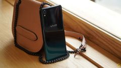  Trên tay Vivo Y1s: Thiết kế mặt lưng bóng bẩy, pin 'trâu', chạy Android 10 với giá 2.69 triệu 