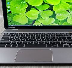 Vỏ mặt B Toshiba Satellite P100