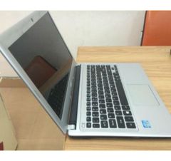 Vỏ mặt C Toshiba Satellite C50T