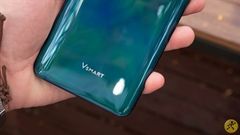  Xuất hiện slideshow ảnh điện thoại Vsmart Live 4 trên TikTok: 4 camera sau, màn hình đục lỗ, mở khóa bằng khuôn mặt 