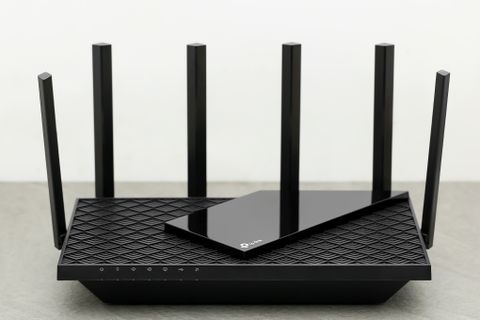 Redmi Ax5400, Phiên Bản Router Wifi 6 Ra Mắt Với Thiết Kế Hầm Hố, 4 Ăng-ten Đa Hướng Cùng Đèn Nền Rgb Đậm Chất Gaming