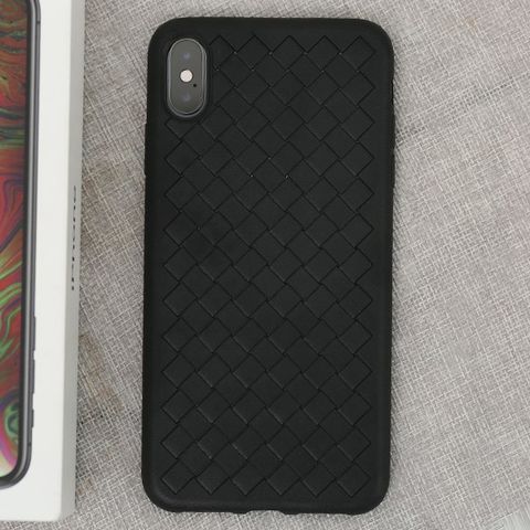 Ốp lưng iPhone XS Max nhựa dẻo New Woven OSMIA Đen