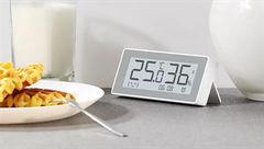  Xiaomi ra mắt đồng hồ để bàn thông minh với thiết kế đơn giản, tích hợp nhiệt kế, ẩm kế cùng mức giá vô cùng hợp lý 