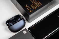  Xiaomi Ra Mắt Phiên Bản Mi Mix Fold Mừng Tết Nhâm Dần 2022 