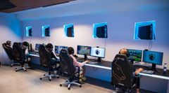  Nga Mở Trường Công Lập Đào Tạo Tuyển Thủ Esport Đầu Tiên 