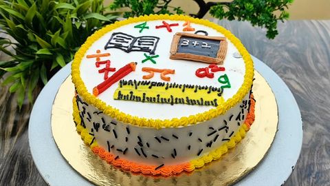 Cách làm bánh kem tặng thầy cô ngày Nhà giáo 20/11 cực đơn giản nhanh chóng