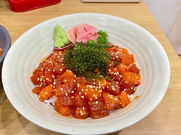 Cơm hải sản sốt Yukke