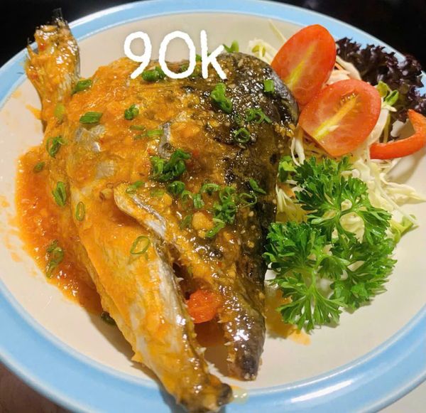 Đầu cá hồi sốt cay