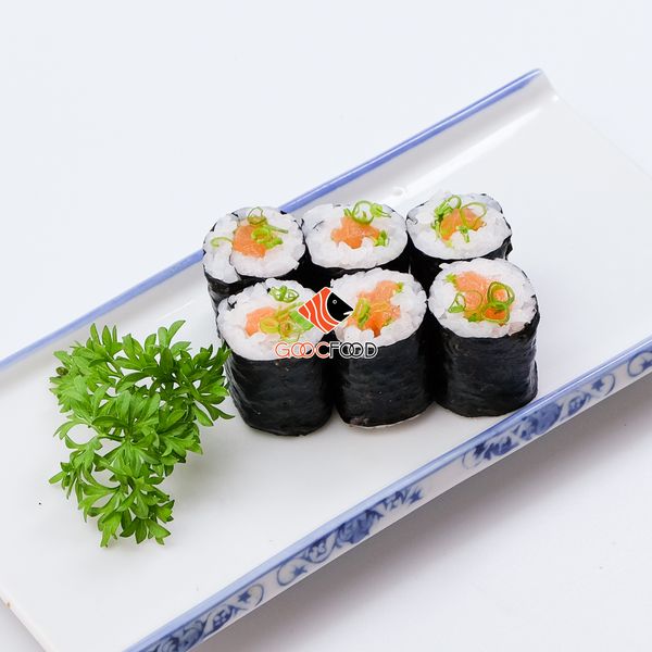 CA5 SALMON WITH GREEN ONION MAKI (6 PIECES)