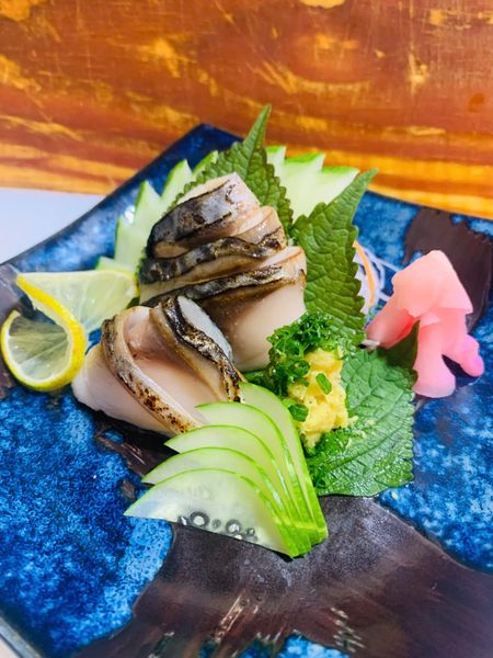 Sashimi cá saba ngâm dấm