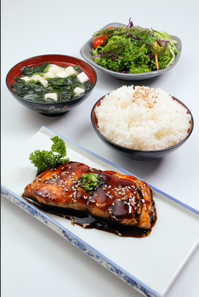 CA8 GRILLED SALMON WITH TERI SAUCE RICE