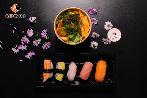 SPECIAL LUNCH SET 1 (Sushi Nigiri tự chọn (5pcs), 01 Salad mini và nước chấm đi kèm)