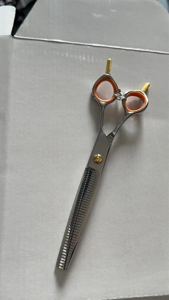 Kéo răng cưa cắt tỉa lông chuyên nghiệp 7 inch thép nhật 440C- CGS0008