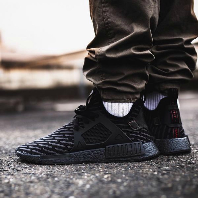 adidas nmd xr1 primeknit triple black