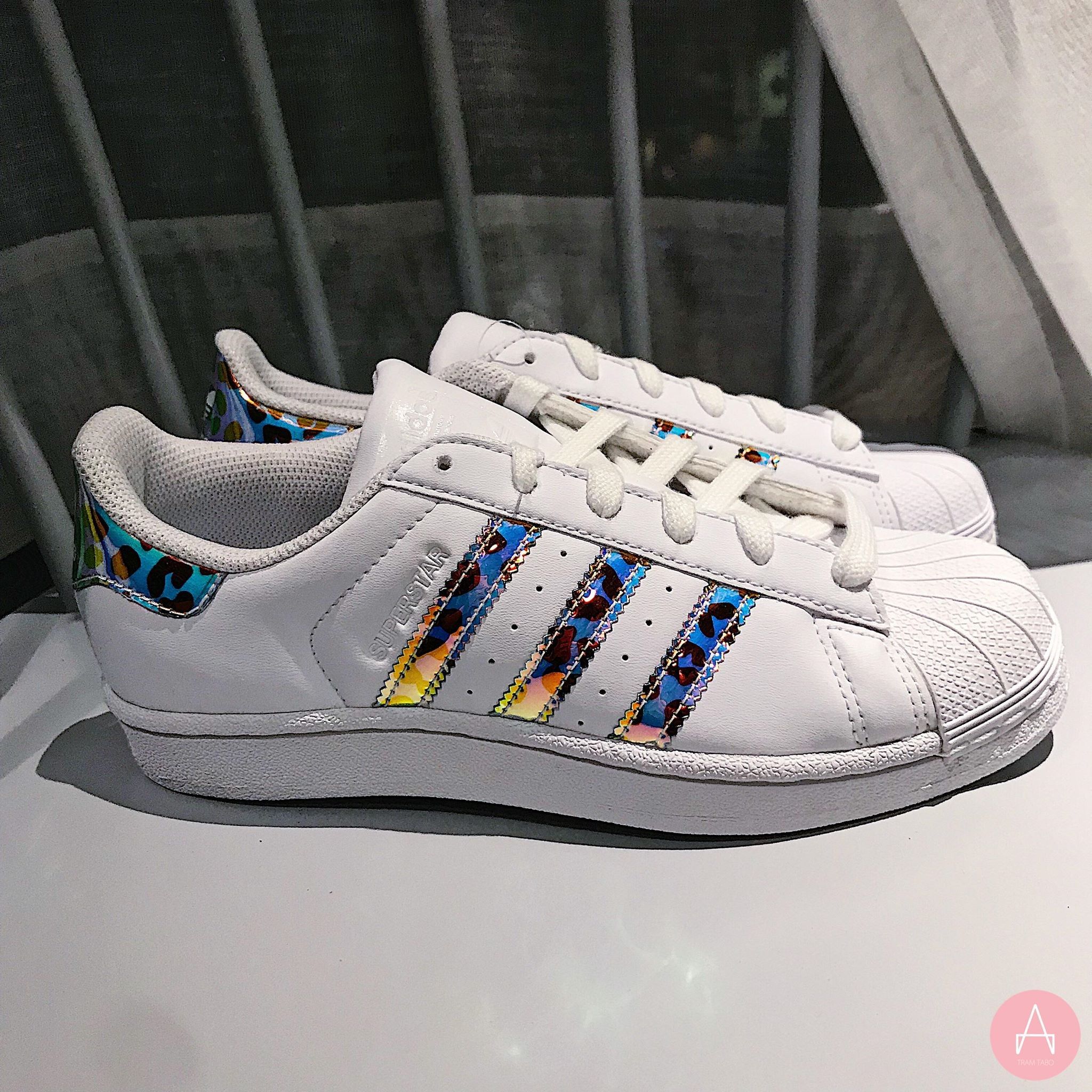 adidas superstar iridescent leopard