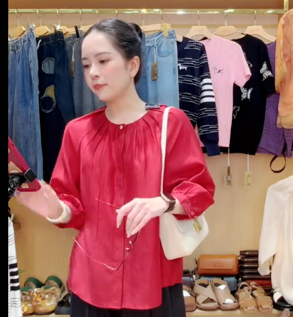  A530-Áo Tơ Xếp Ly 