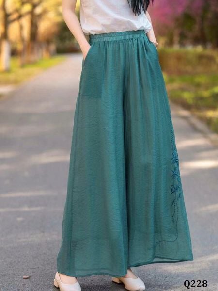  Q228-Quần Linen Lụa Ống Rộng Hai Lớp Lưng Thun Thêu Cành Lá 