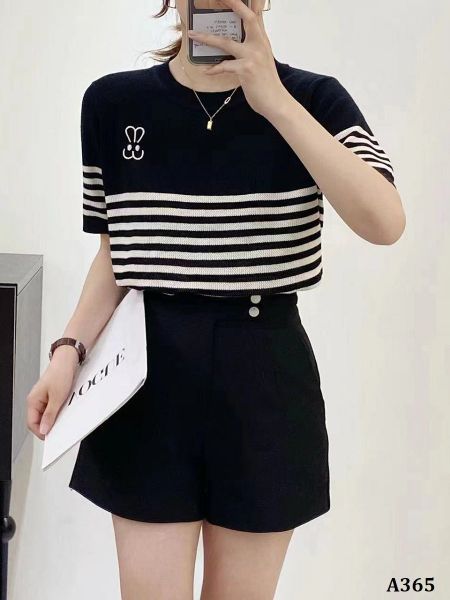  A365-Áo Len Lụa Thêu Thỏ Kẻ Sọc 