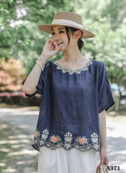  A371-Áo Ramie Cổ Tròn Thêu Nghệ Thuật 