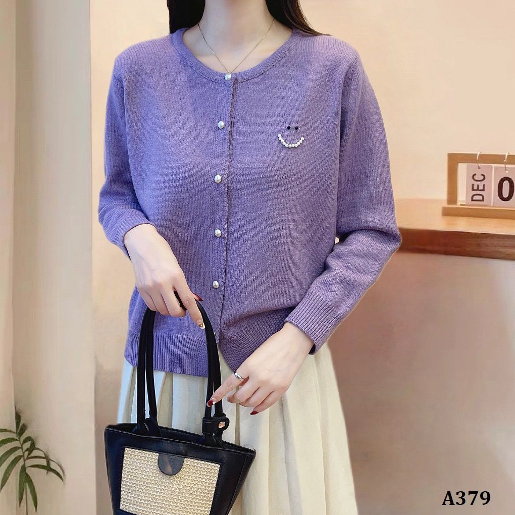  A379-Áo Len Lụa Mặt Cười Dài Tay 