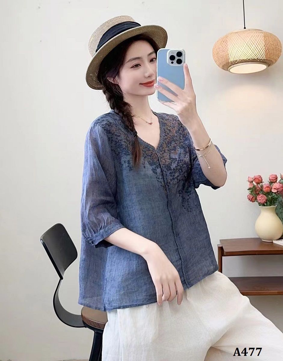  A477-Áo Ramie Cổ V Ren Thêu Nghệ Thuật 