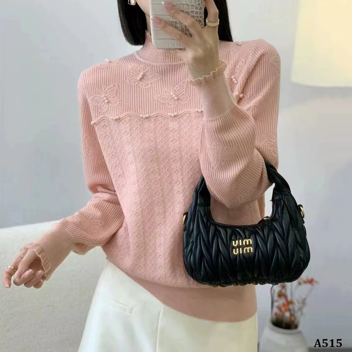  A515-Áo Len Nữ Dài Tay Nửa Cao Cổ Ren Đính Cườm 