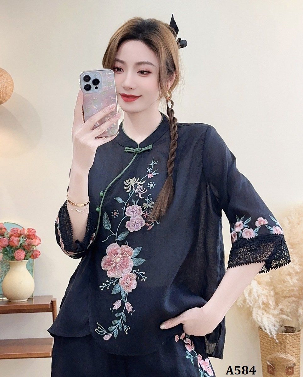  A584-Áo Ramie Thêu Hoa Nút Xiên Nghệ Thuật 