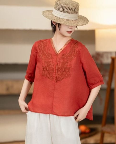  A647-Áo Ramie Thêu Hoa Nghệ Thuật Cổ V 