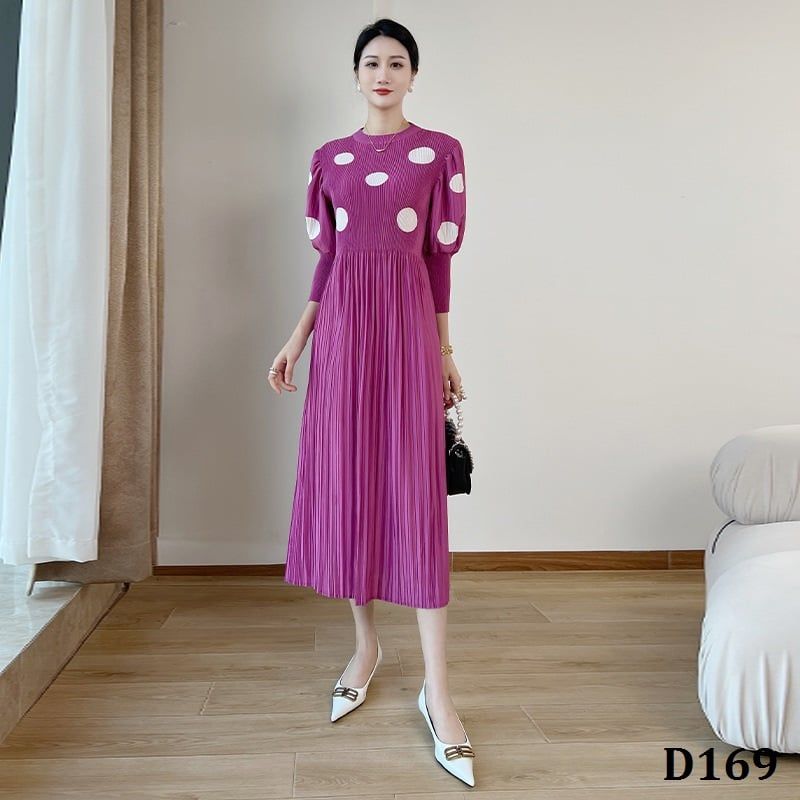  D169-Đầm Lụa Miyake Xếp Ly Chấm Bi 