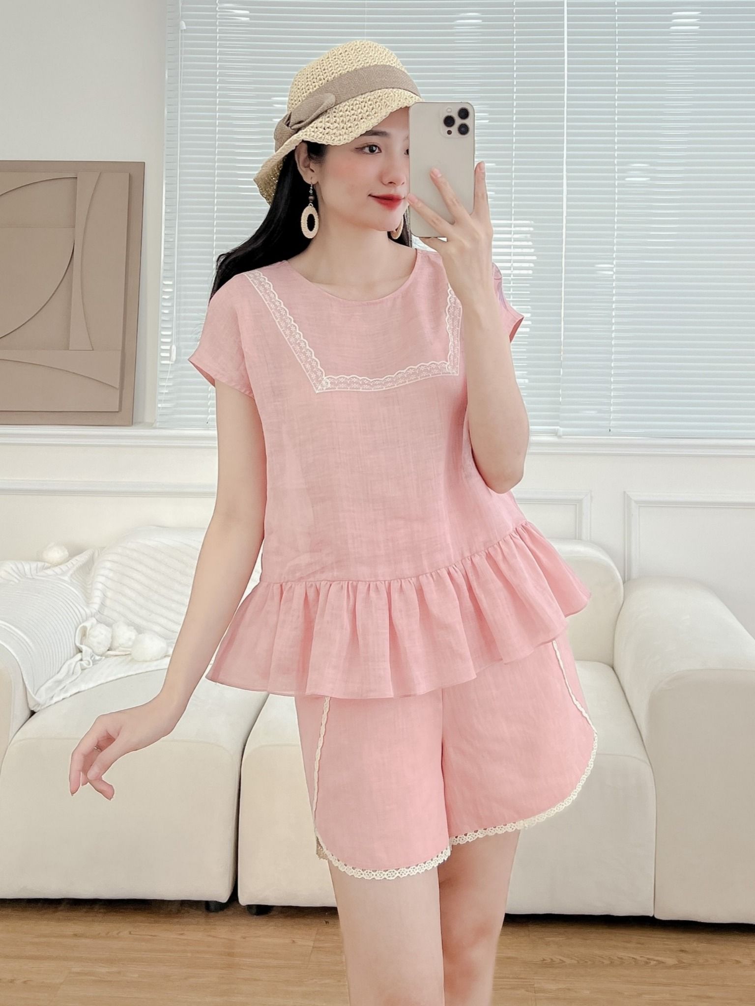  Q1247_ Quần Short Linen Phối Ren 