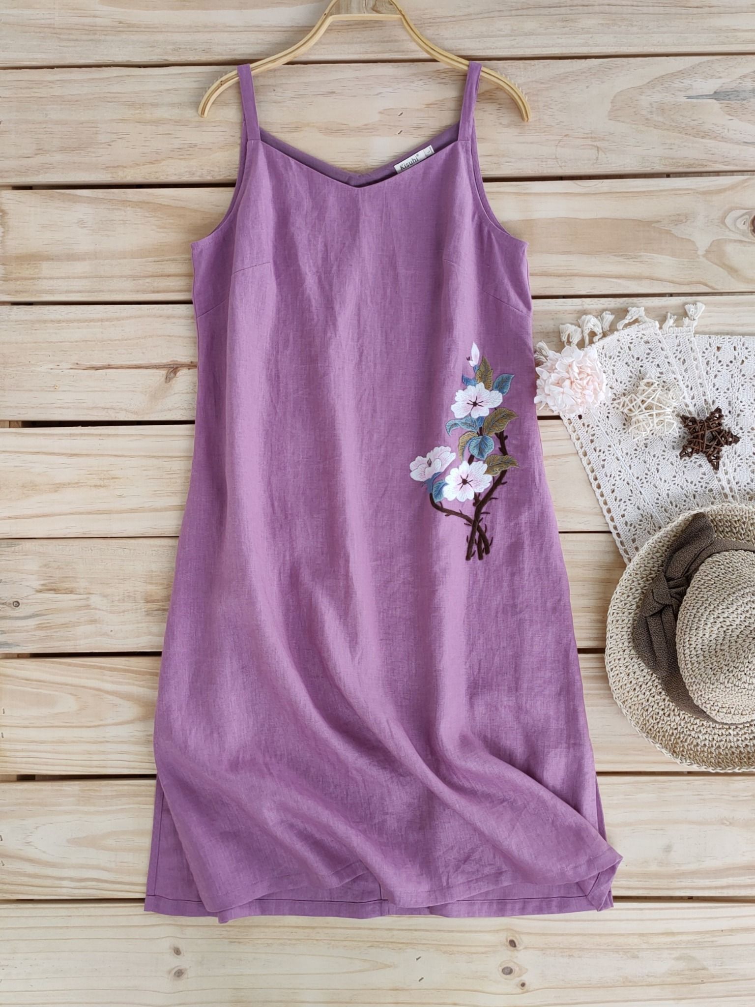 Thời trang nữ  Đầm Váy  Đầm Linen Lưng Thun Tay Ngắn Thêu Hoa Bồ Công  Anh  Chus  Ecommerce platform for local products in viet nam