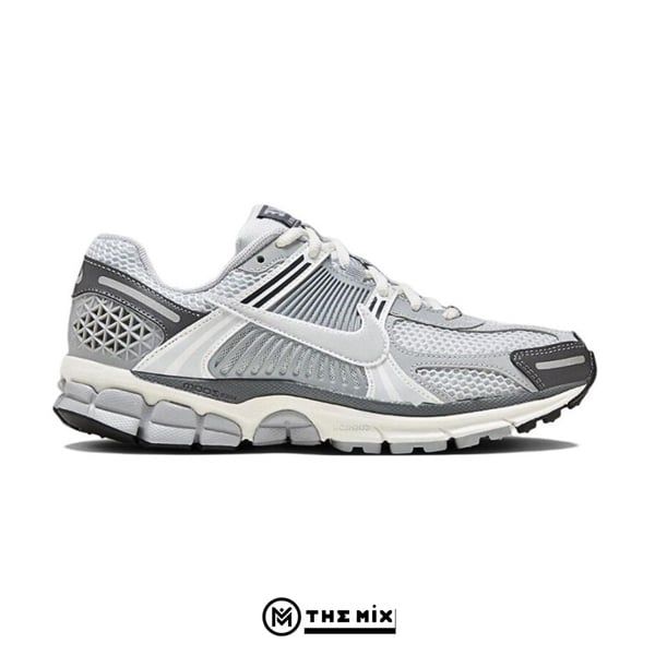 Nike Zoom Vomero 5 Grey
