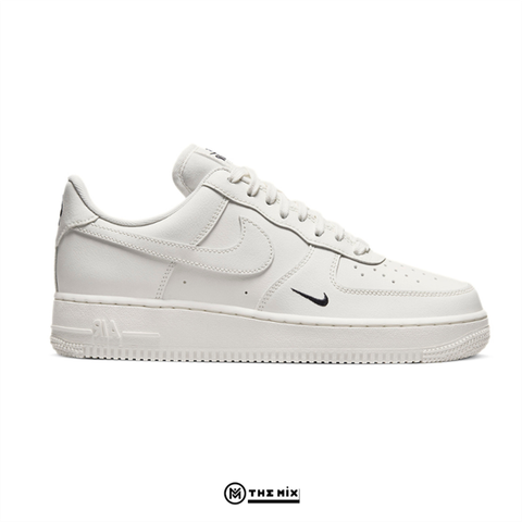 Nike Air Force 1 '07 Essential 'Sail Black'