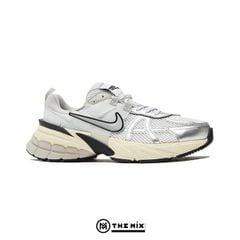 Nike V2K Run Summit White Metallic Silver