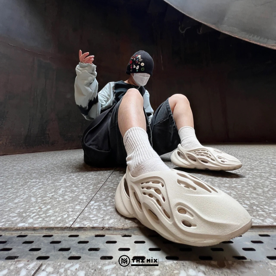 Yeezy Runners White Runner Ararat Yeezy White Foam Adidas Yeezy