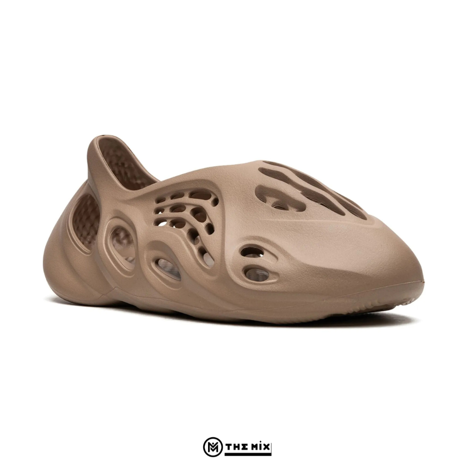 cream clay foam runner