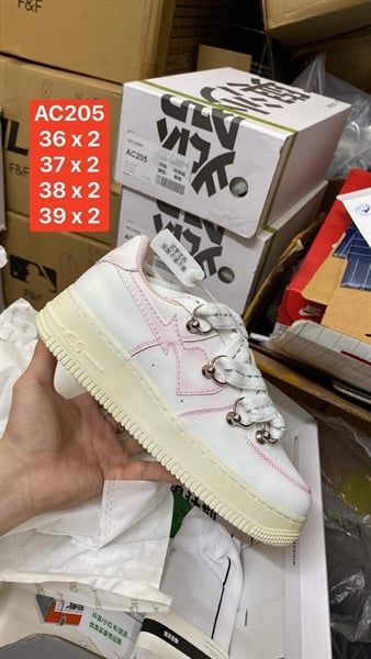 Cat & Sofa AF1