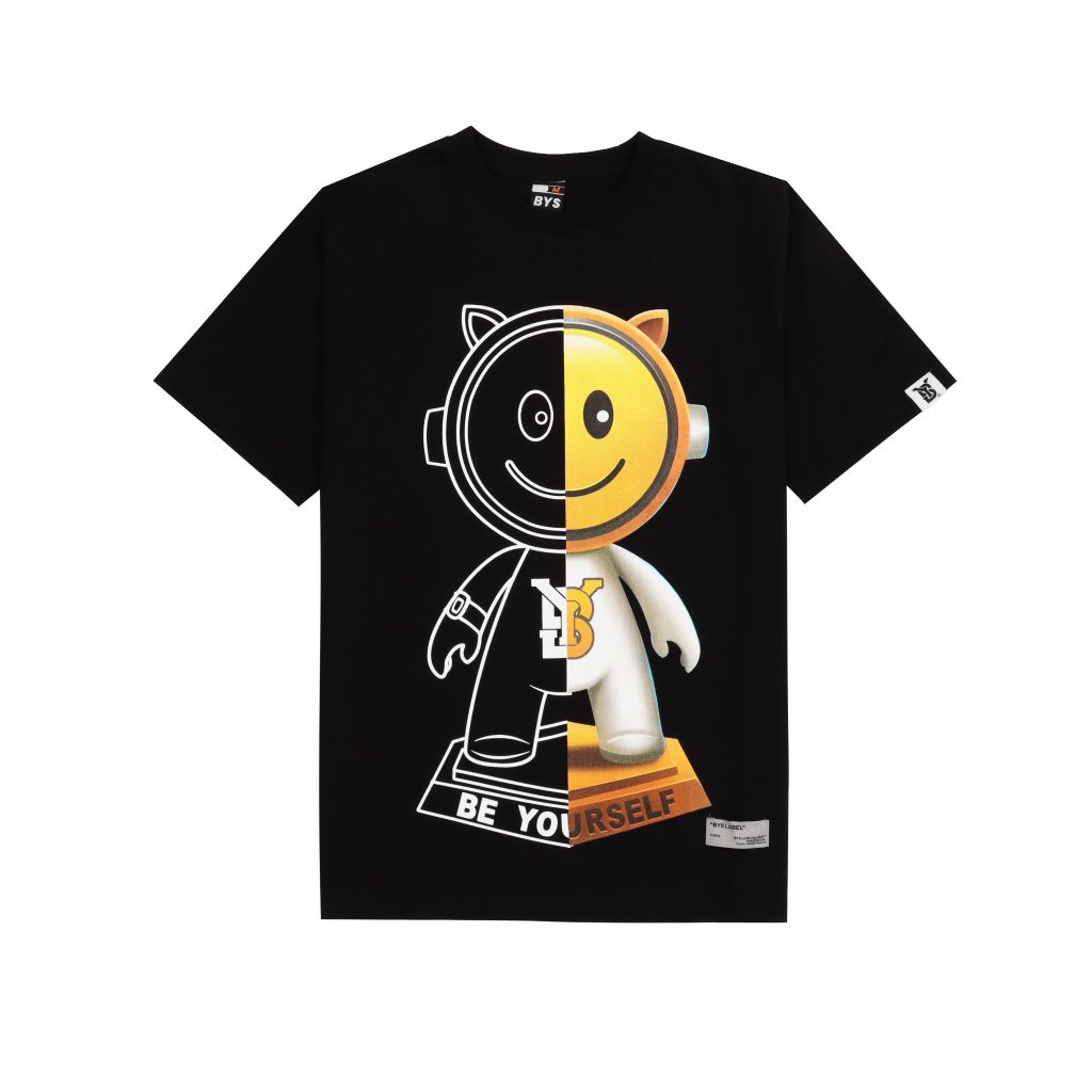 T-Shirt Be Yourself Smiling Robot 