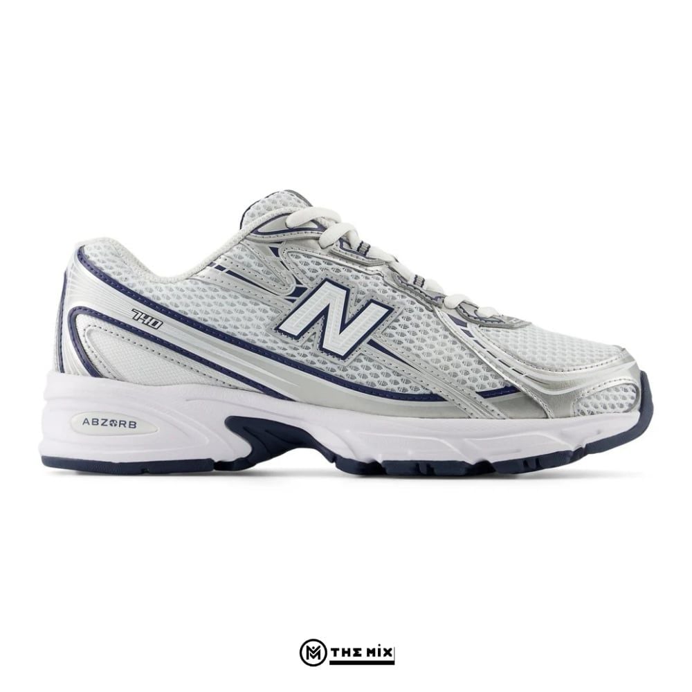 New Balance 740 