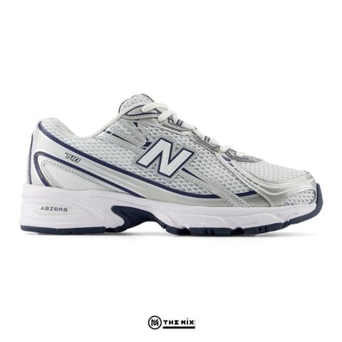 New Balance 740 