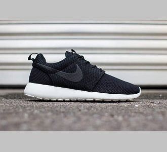 Giày Nike Rosherun