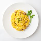 Cơm Ý và xúc xích nướng