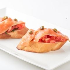 Bánh mì cá hồi