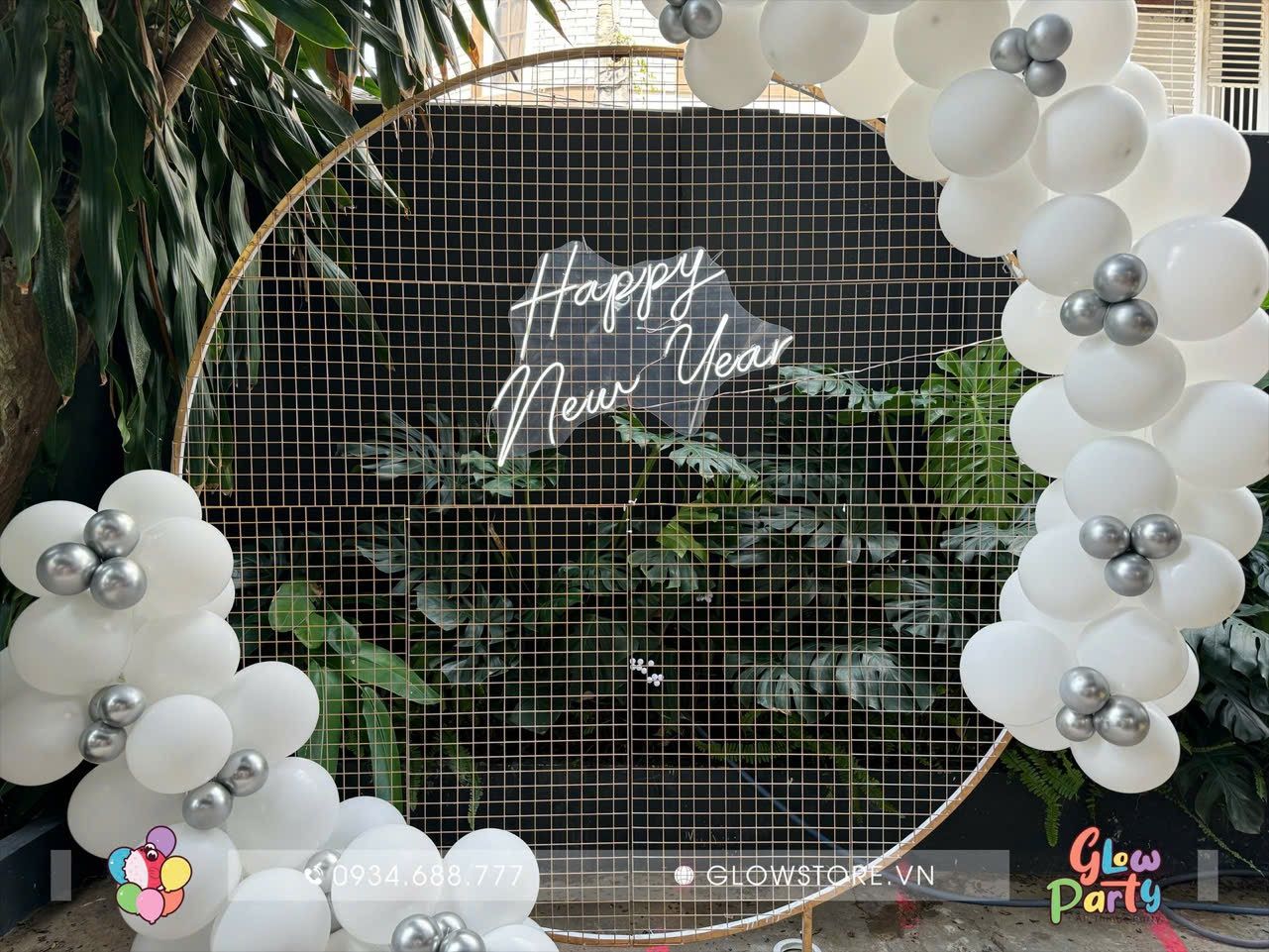 Chữ đèn LED neon - trắng - Happy New Year
